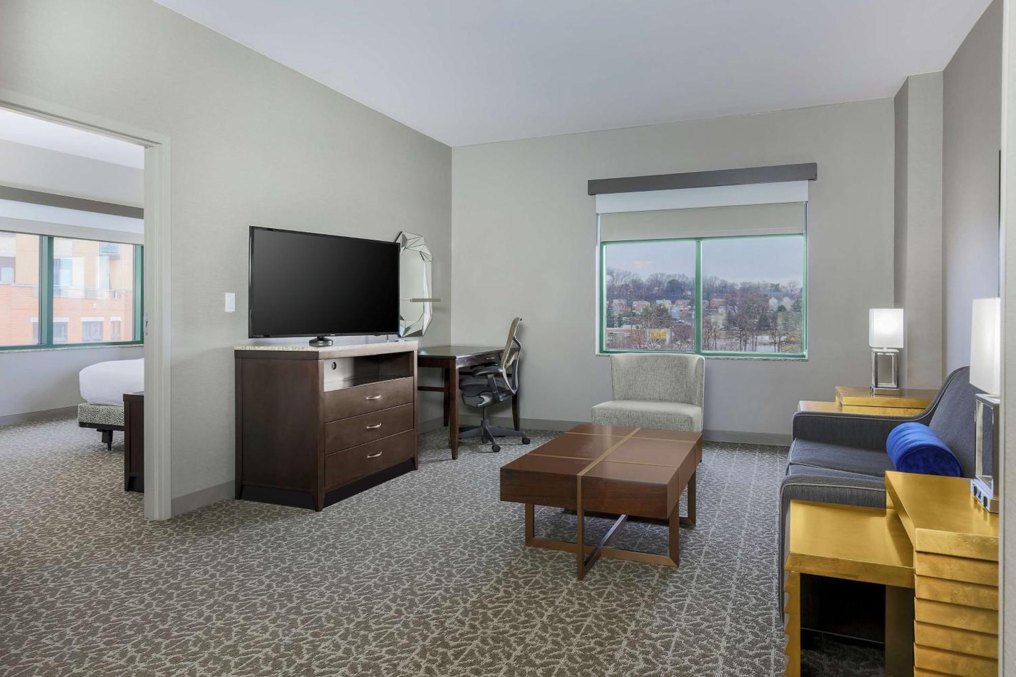 Hilton Garden Inn Shirlington Arlington Dış mekan fotoğraf