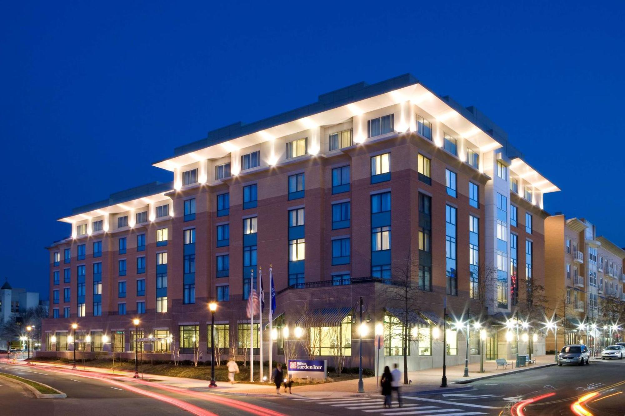 Hilton Garden Inn Shirlington Arlington Dış mekan fotoğraf